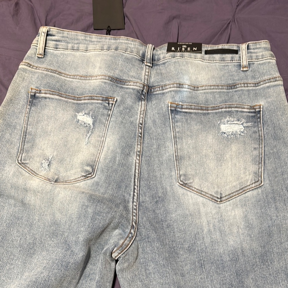 Chic Light Blue Flare Jeans - Picture 4 of 6